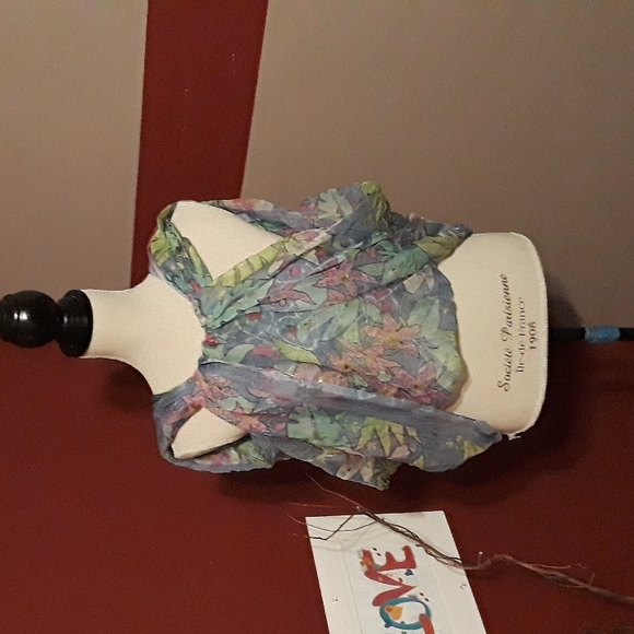 Beautiful Scarf - Picture 4 of 6